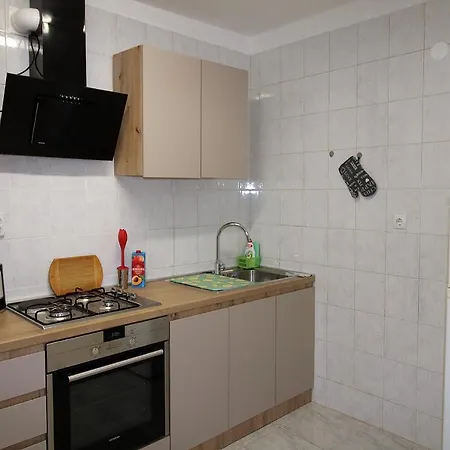 Zepina Apartment *